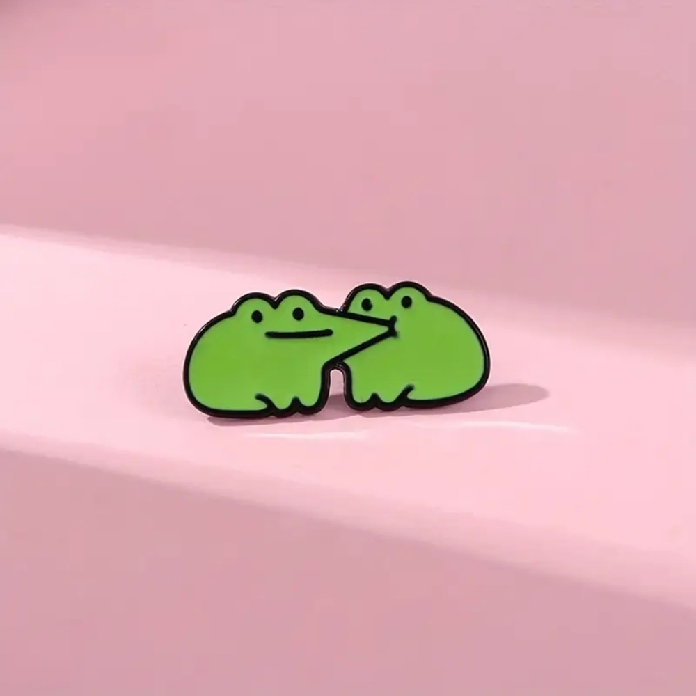 Frog Enamel Pin (NWT)
